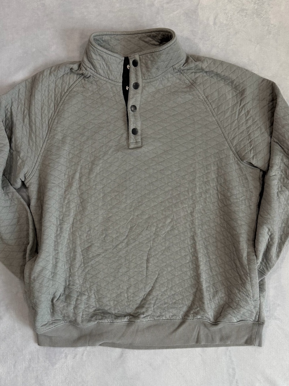 Goodfellow & Co Quilted Snap-Front Mock Neck Pullover in Gray